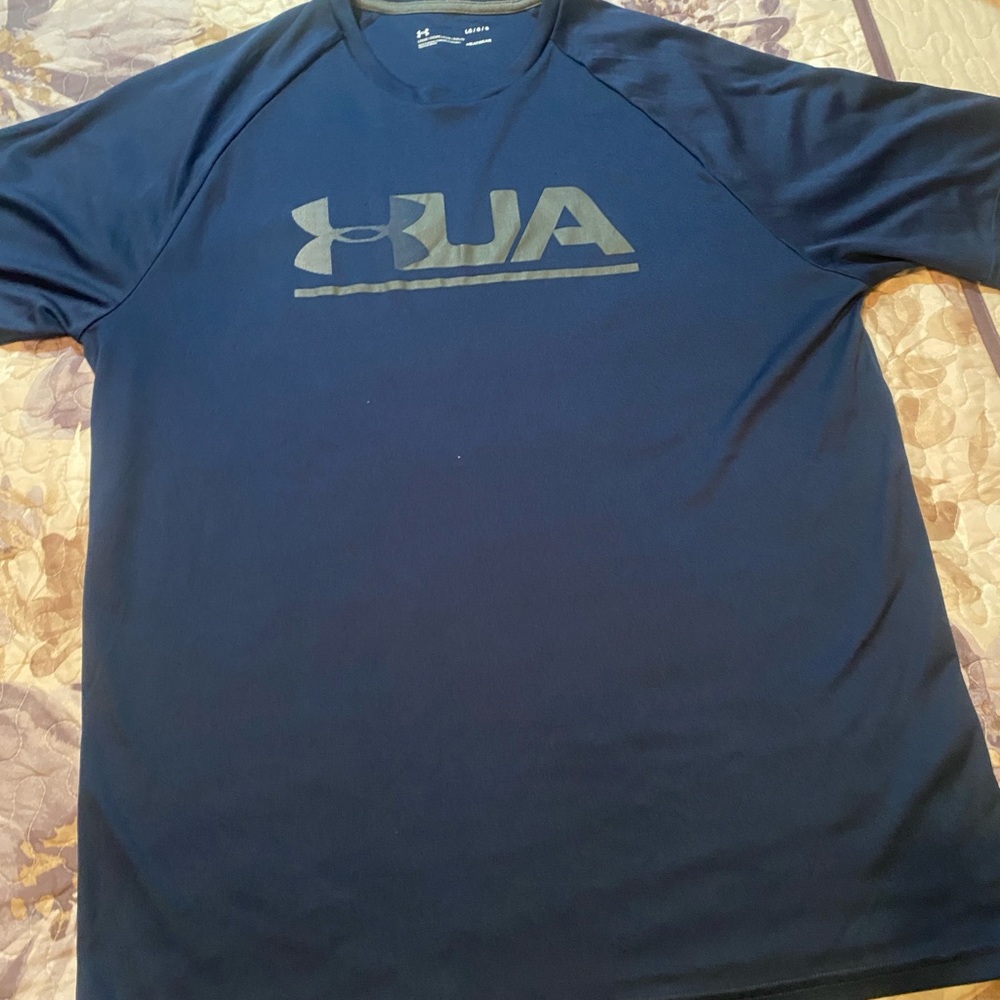 Under Armour Navy Blue Short Sleeve Tee